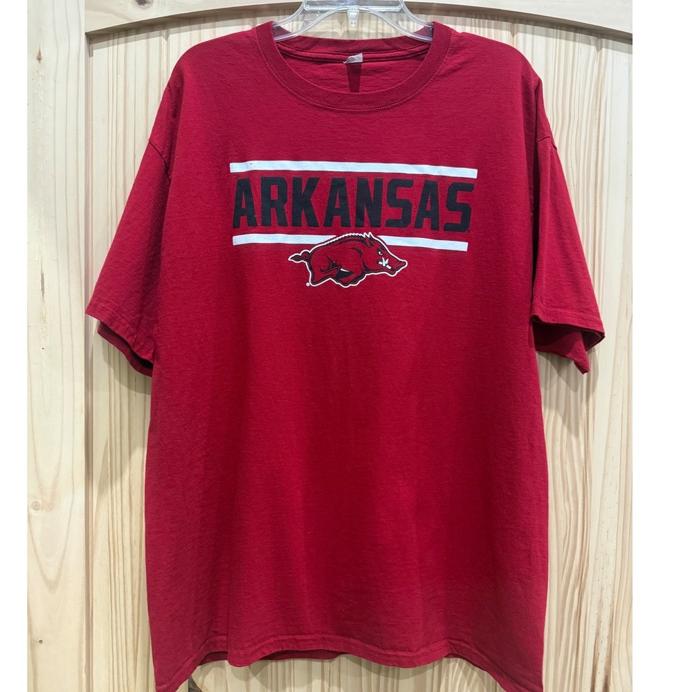 Hanes Arkansas Razorbacks T-Shirt Mens XL Red Graphic Short Sleeve NCAA Fan Tee